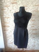 Czarna sukienka koronka S