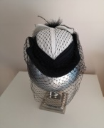 Toczek Angielski z welonem z siateczki