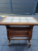 Stolik na pyty gramofonowe / gazety