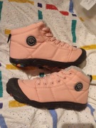 Damskie buty dziecięce z futerkiem rozm. 39