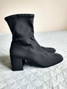 Reserved botki na obcasie z elastyczną cholewką 40