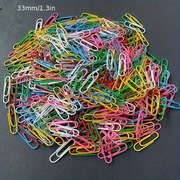 kolorowe spinacze duże 33 mm opakowanie 100 sztuk