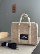 Torebka w stylu The Tote bag