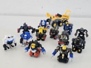 Androidz małe roboty figurki zestaw