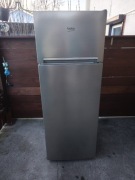 Lodówka firmy Beko.