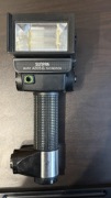 Sunpak Auto 4205G Thyristor – klasyczna lampa błyskowa vintage