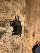 Zamek rygiel maski Mercedes W202 LIFT