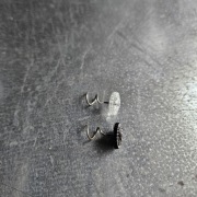 Spinki do podsufitki 