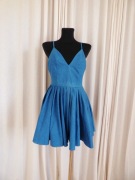 Sukienka mini niebieska jeansowa Impress Me rozkloszowana bez pleców