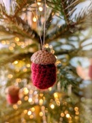 Bombki żołędzie, bordowe bombki, naturalne zawieszki choinkowe