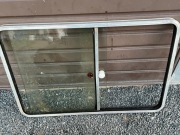 SZYBA BOCZNA DO ŻUKA