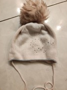 czapka wełniana z polarem  wiązana z pomponem perełki koraliki dżety