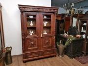 Oryginalna eklektyczna witryna  906/2026 