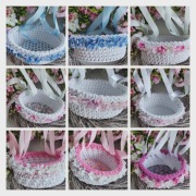 Koszyk do sypania kwiatków na Boże Ciało.