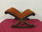 małe drewniane krzesło bujane Podnóżek taboret