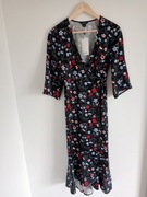 sukienka Monki z długim rękawem – idealna na co dzień i specjalne okazje!