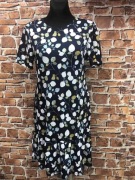 Sukienka w kwiaty biust 105/110