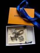 Brelok LV nowy w pudelku