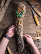 Rzeźba w drewnie rudzik Duch lasu zakapior drewno agroturystyka 