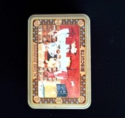 Stara metalowa puszka na herbatniki