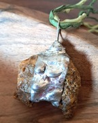 DUŻY BURSZTYN I JEDWAB AUTORSKI NA PREZENT ŚWIĘTA METALOPLASTYKA