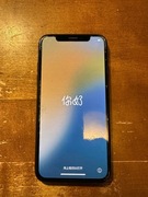 Iphone Xs 256GB stan dobry (nadtłuczona obudowa z tyłu)