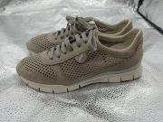 Buty  Geox r. 37 (24 cm) 