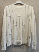 Sweterek z cyrkoniami 