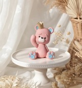 Figurka na tort z masy cukrowej Miś w koronie topper chrzest urodziny