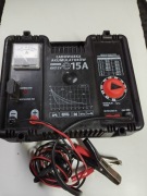 Ładowarka akumulatorów 6/12V - 15A