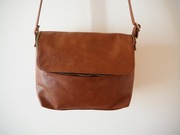 Piękna wiosenna torebka na ramię