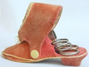 Wiktoriański Bucik zestaw do robótek  Nożyczki i naparstek 1870-1900