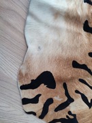 Piękny dywan , skóra naturalna , duży.