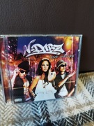 N-Dubz-love live life/hip hop