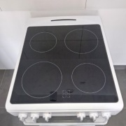 Kuchenka elektryczna z płytą ceramiczną 