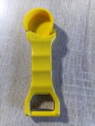 Otwieracz do butelek, żółty do kapsli i nakrętek (67)