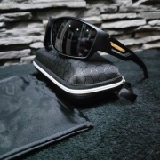 Nowe okulary z etui przeciwsłoneczne polaryzacyjne 