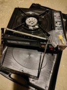 Kuchenka turystyczna na kartusze i butle z gazem