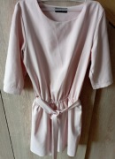 Sukienka na wesele z paskiem