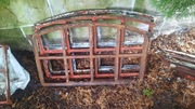 stare okna żeliwne