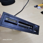 Czytnik kart pamięci SD LogiLink CR0005C 3,5 cala USB 2.0 5w1 CF xD MMC MD