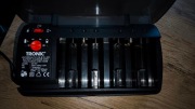 Ładowarka akumulatorów Tronic KH967 AAA/AA/9V/Ni-Cd/Ni-Mh