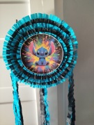 Piniata Stitch sticz stith z kolorami niebiesko czarna z tasiemkami 