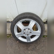 Alufelga do mercedesa-benz