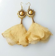 Kolczyki kwiatki beżowo-złote 