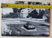 Fotografia PRL 1977 pomnik czołg T-34 Mniszew militaria zdjęcie 