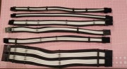Zestaw czarnobiałych przedłużaczy do zasilacza ATX 16AWG