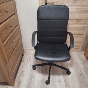 Fotel biurowy czarny 