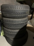 Opony zimowe KELLY 215 50 r.17