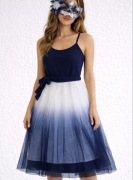 Sukienka cieniowana z tiulem. Rozmiar M . Firma PatPat